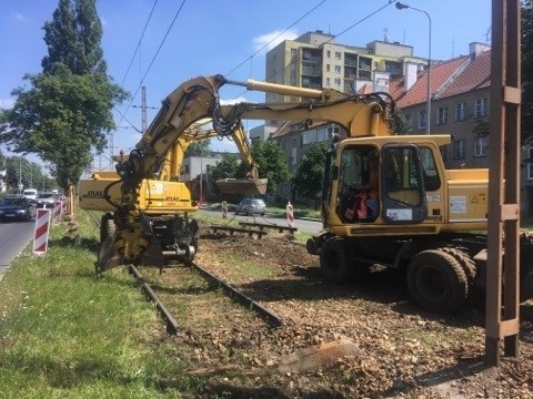 Trwa remont torowiska na Ślężnej. Zobaczcie co się zmieniło [ZDJĘCIA]