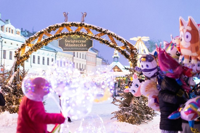 Świąteczne Miasteczko na Rzeszowskim Rynku otwarte było od 2 grudnia do 7 stycznia.