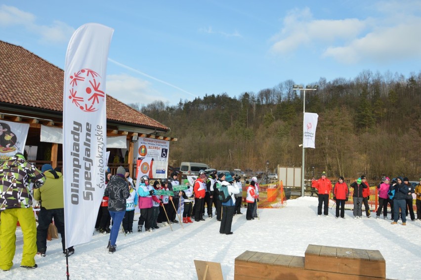 Przekraczają kolejne bariery. Mityng narciarski Olimpiad Specjalnych w Bałtowie
