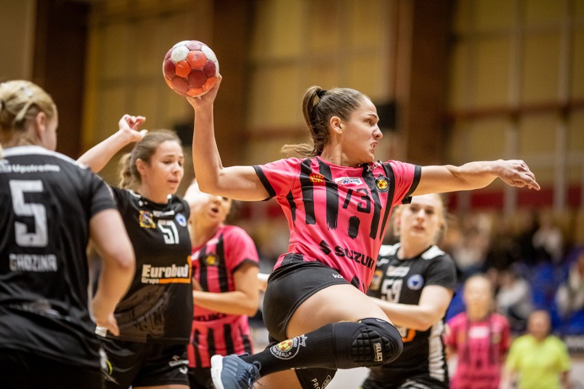 Juliane Pereira Costa z Suzuki Korony Handball Kielce...