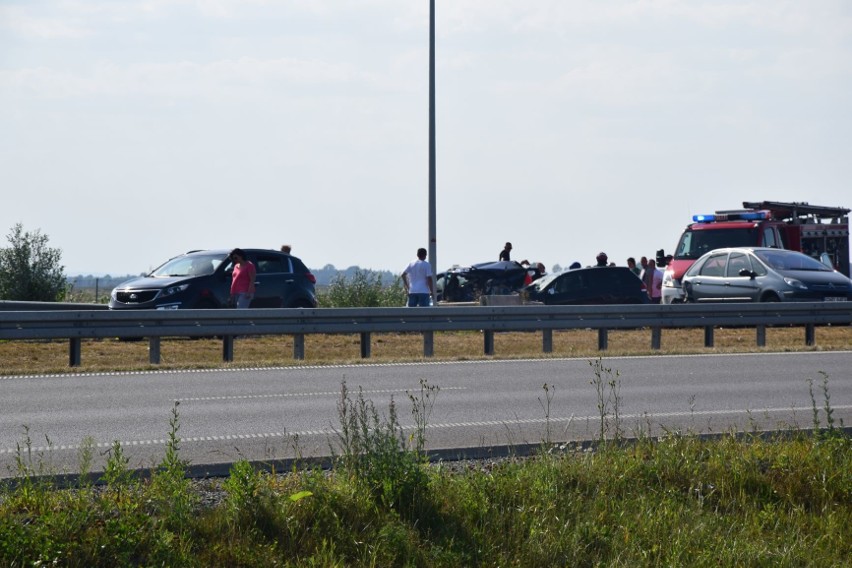 Wypadek na S7 14.08.2020 r. W Stawidłach zderzyły się 3...