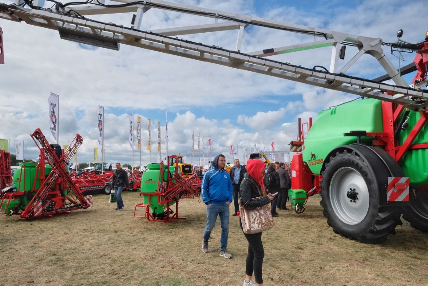 W sobotę Agro Show 2018 odwiedzały tłumy. Zobacz na...