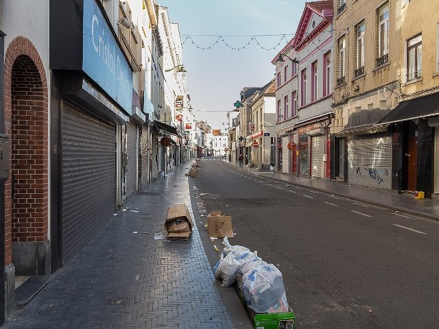 Dzielnica Brukseli Molenbeek Saint Jean, uznawana za potencjalna strefę "no-go" w stolicy Belgii.
