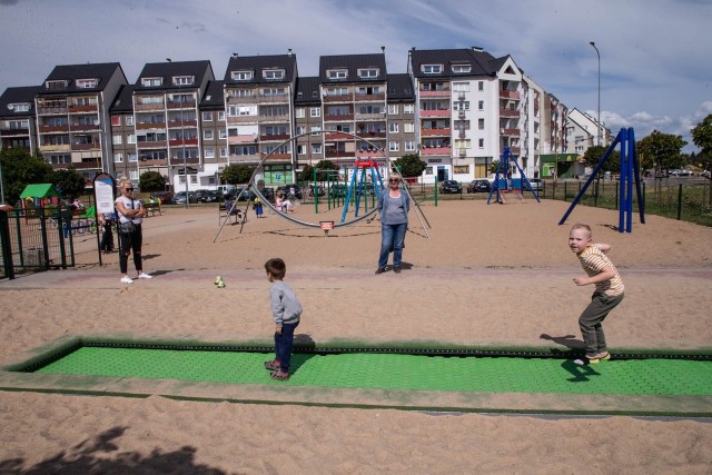 Plac zabaw na osiedlu Pyrzyckim w Stargardzie