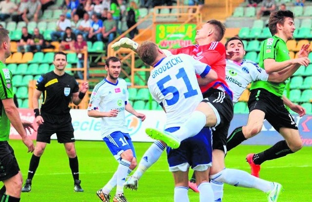 Rafał Grodzicki dowodzi w ostatnich meczach defensywą Ruchu. Niebiescy w Łęcznej po raz ósmy w tym roku nie strcili gola