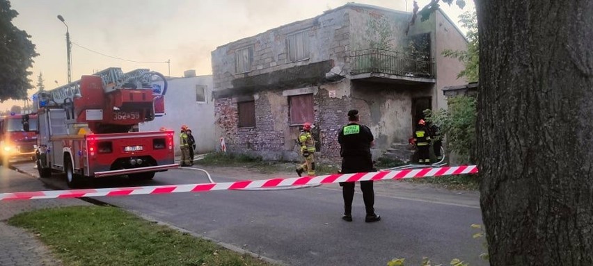 Pożar opuszczonego budynku we Włocławku