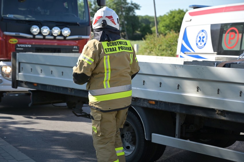 W Radzyniu Chełmińskim zderzyły się dwa samochody dostawcze. Jedna osoba trafiła do szpitala