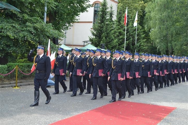 Stopień młodszego aspiranta uzyskało 112 absolwentów...