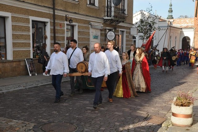 Tradycyjnie Winny Korowód przejdzie z Zamku Królewskiego na Rynek Starego Miasta.