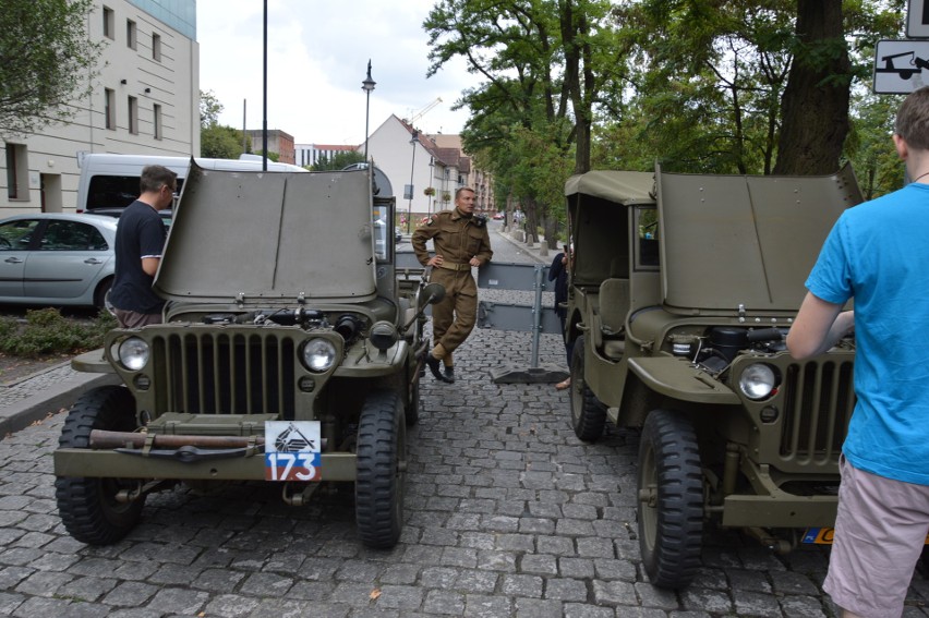 Święto Wojska Polskiego 2018 w Opolu. Na Placu Wolności w...