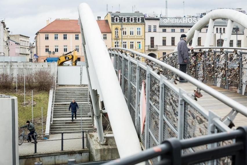 Od poniedziałku (20 marca) kładka Kiepury będzie nieczynna...