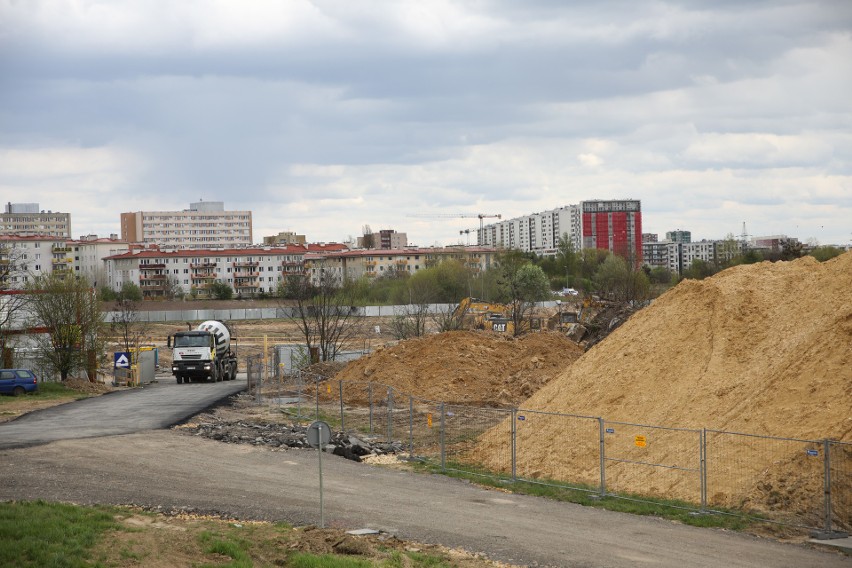 Budowa Małopolskiego Centrum Nauki Cogiteon w krakowskich...