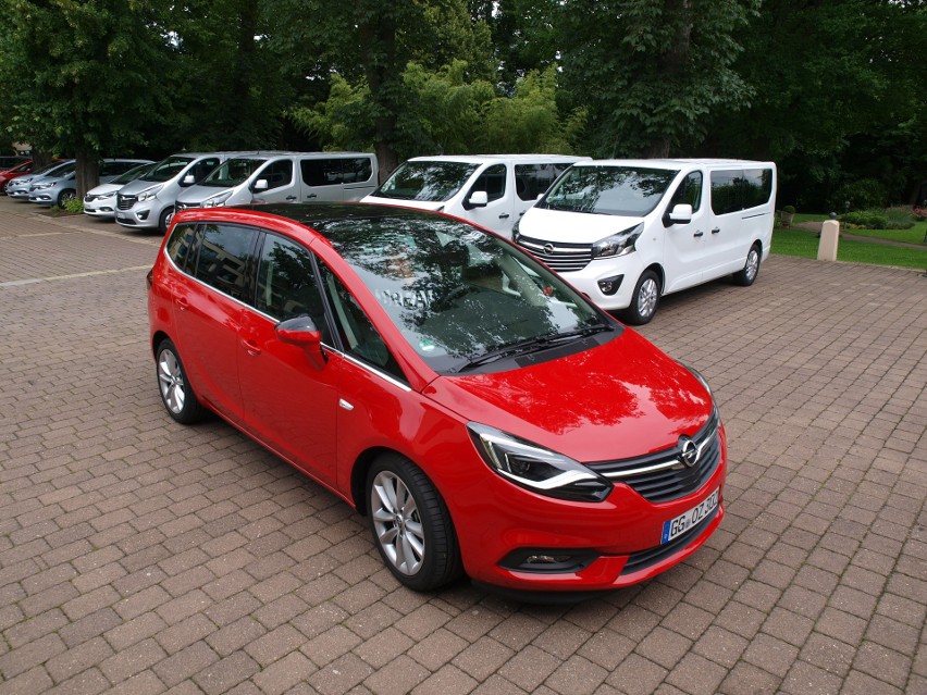 Opel Zafira...