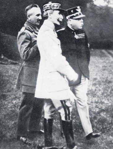 Płk Harold Percival oraz generałowie Henri Le Rond i Armando...