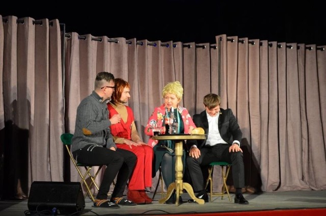Za nami kolejne ciekawe wydarzenie na scenie Sławieńskiego Domu Kultury.  W niedzielę wystąpił w Sławnie kabaret Jurki.