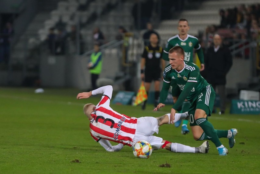 8 zwycięstw Cracovii - 10 remisów - 13 porażek, bilans...