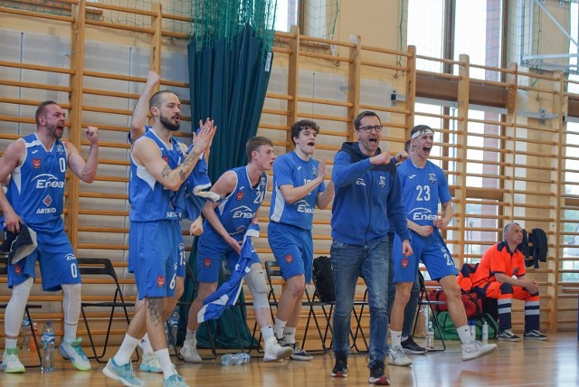 Tak koszykarze Enei Basketu Poznań cieszyli się z drugiego zwycięstwa nad Rycerzami Rydzyna