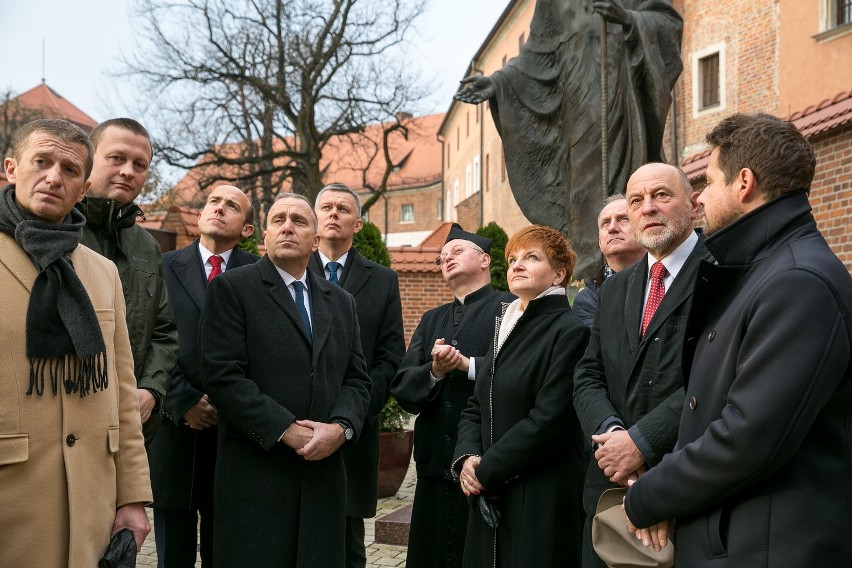 Schetyna na Wawelu apeluje o wspólne obchody setnej rocznicy odzyskania niepodległości