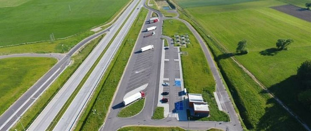 Droga ekspresowa S61. Odcinek na północ od Łomży. Nie ma chętnych na dzierżawę Miejsc Obsługi Podróżnych. W Górkach. Od wschodu i od zachodu