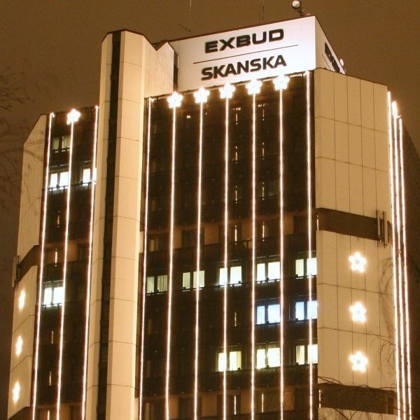 Od pięciu lat firma Exbud Skanska starała się sprzedać wieżowiec przy ulicy Solidarności w Kielcach, ale nie było to łatwe.