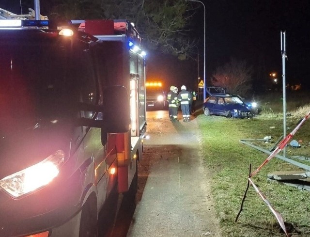 Para nastolatków, która brała udział w wypadku, trafiła do szpitala.