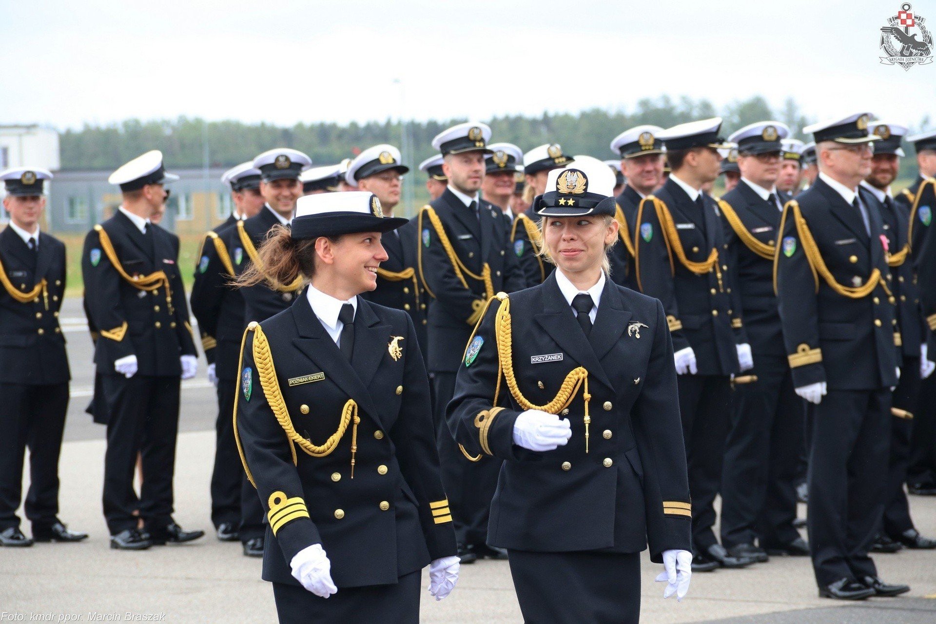 Lotnicy Marynarki Wojennej w Gdyni celebrowali swoje święto. Uroczystości  na lotnisku ZDJĘCIA | Dziennik Bałtycki
