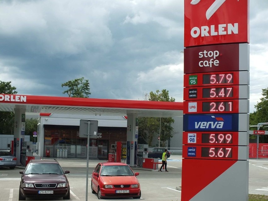 Nowa stacja paliw w Starachowicach ruszyła w środę 21 lipca,...