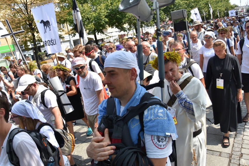 Pielgrzymka Dominikańska dotarła z Krakowa na Jasną Górę ZDJĘCIA Zmęczeni, ale bardzo radośni 