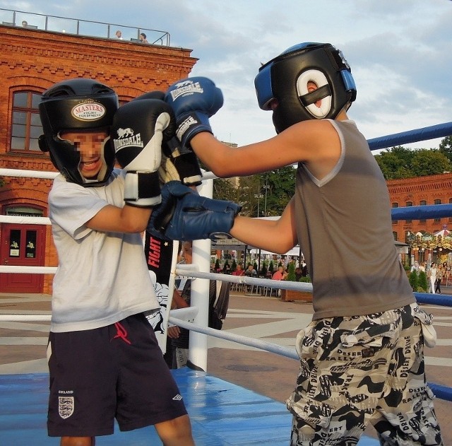 Ring stanął w Manufakturze