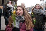 Akcja "Global Scream" w Poznaniu - minuta krzyku kobiet na Półwiejskiej [ZDJĘCIA, WIDEO]