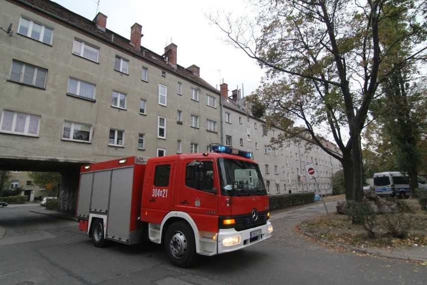 Wybuch pieca w mieszkaniu na Grabiszynie. Emeryt zapłaci za swój błąd