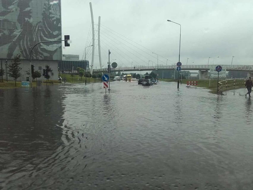 Poznań nieprzejezdny po ulewach