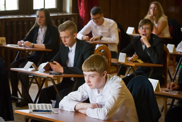 Od września gimnazja będą wygaszane. Reforma oświaty budzi jednak sprzeciw wielu nauczycieli i rodziców.