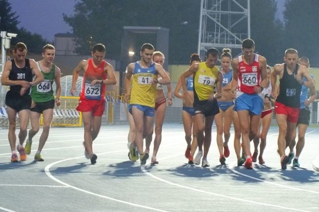 Głównym punktem imprezy w Mielcu był chód na 5000 metrów.