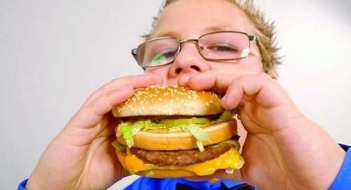 Trzymaj się z dala od hamburgerów, jeśli chcesz być szczupły i zdrowy