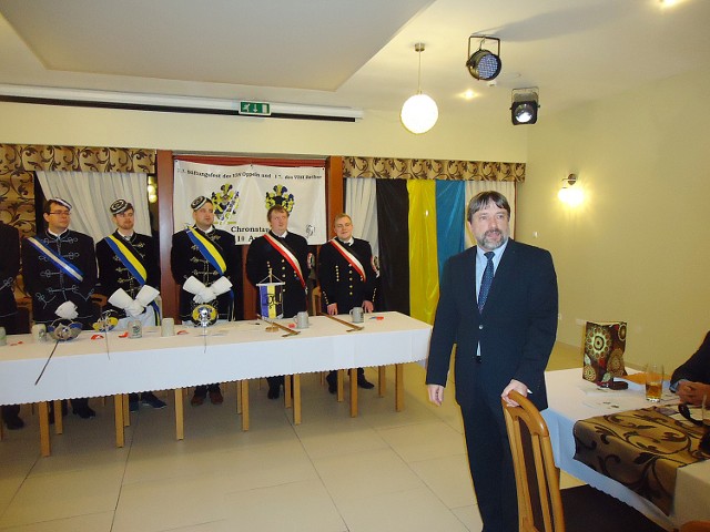 Uczestników spotkania w Chrząstowicach pozdrawia Lars Vogt, przedstawiciel Związku Studentów Niemieckich przybyły z Republiki Federalnej. 