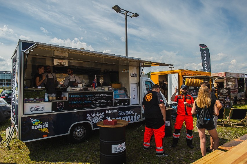 Baltic Games 2019. Jemy na stadionie - kilkadziesiąt food trucków przez 3 dni imprezy proponuje wymyślne potrawy [zdjęcia, wideo]