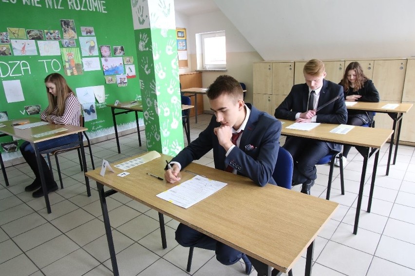 Egzamin gimnazjalny 2017 w Kielcach. Mieszane uczucia po części przyrodniczej 