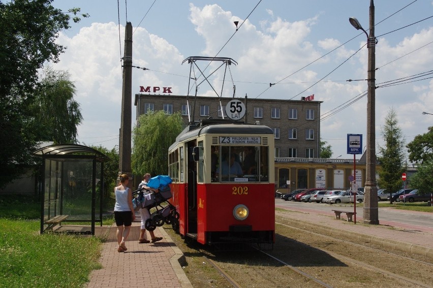 Zabytkowy tramwaj eNka do 28 września, co niedziela, będzie...