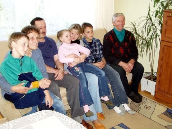 Diana z rodzicami, dziadkami i kuzynami