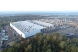 Ruda Śląska: Olbrzymie budynki o pow. 50 tys. m2 powstają w Kochłowicach. To centrum operacyjne Grupy Raben. Buduje je Prologis ZDJĘCIA