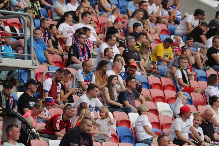 Kibice Górnika Zabrze na meczu z Lechem wypełnią trybuny.