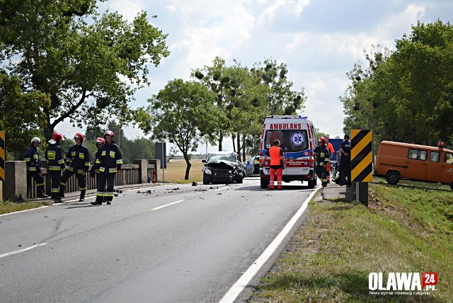 Więcej zdjęć z wypadku na Olawa24.pl