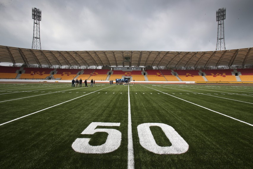 Stadion Olimpijski Wrocław. Pierwszy mecz Panthers. Panthers...