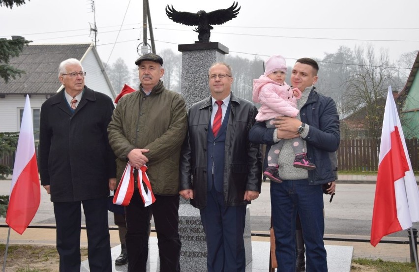 Wielka uroczystość patriotyczna w Olesznie. Odtworzyli pomnik niepodległościowy sprzed 90 lat