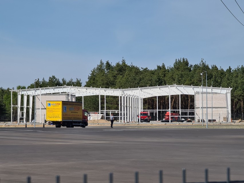 Na osiedlu Jar powstają nie tylko nowe bloki. Swoje siedziby...