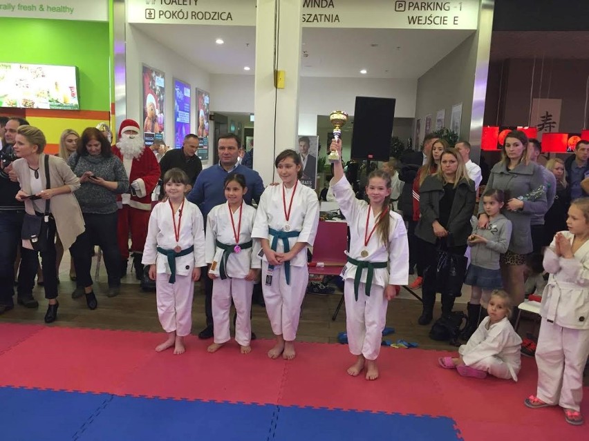 Udany start najmłodszych krakowskich karateków w Lublinie