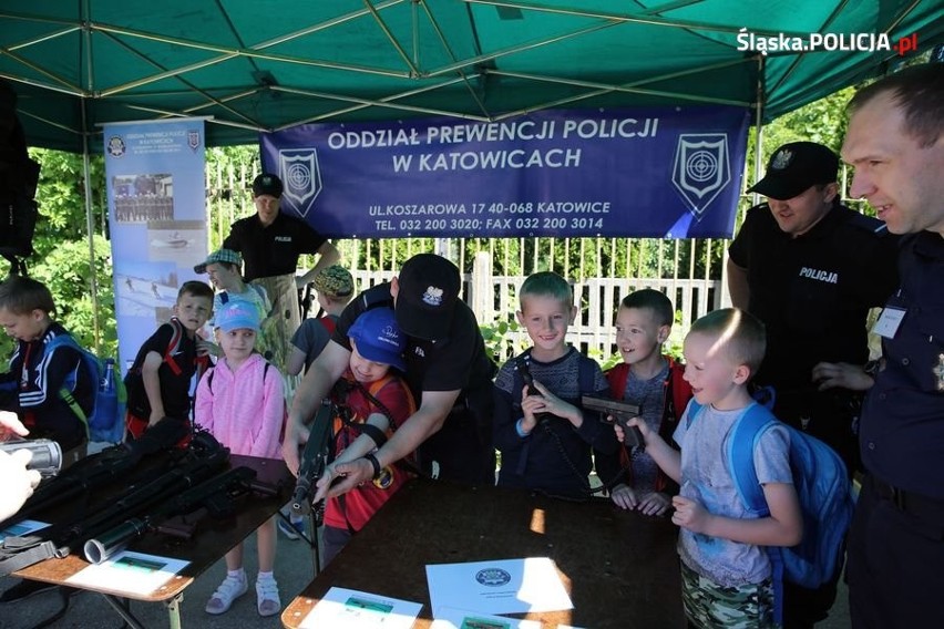 Dzieci świętowały swój dzień w Komendzie Wojewódzkiej Policji w Katowicach ZDJĘCIA