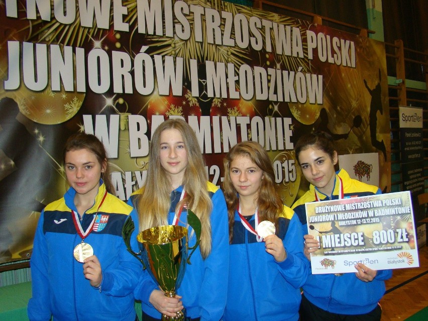 Złote medalistki z Suchedniowa, od lewej: Zuzanna Glijer,...