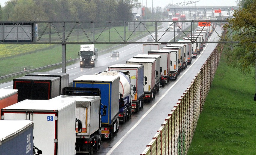 Dziś, we wtorek 21 maja drogowcy wchodzą na A4 w rejonie...